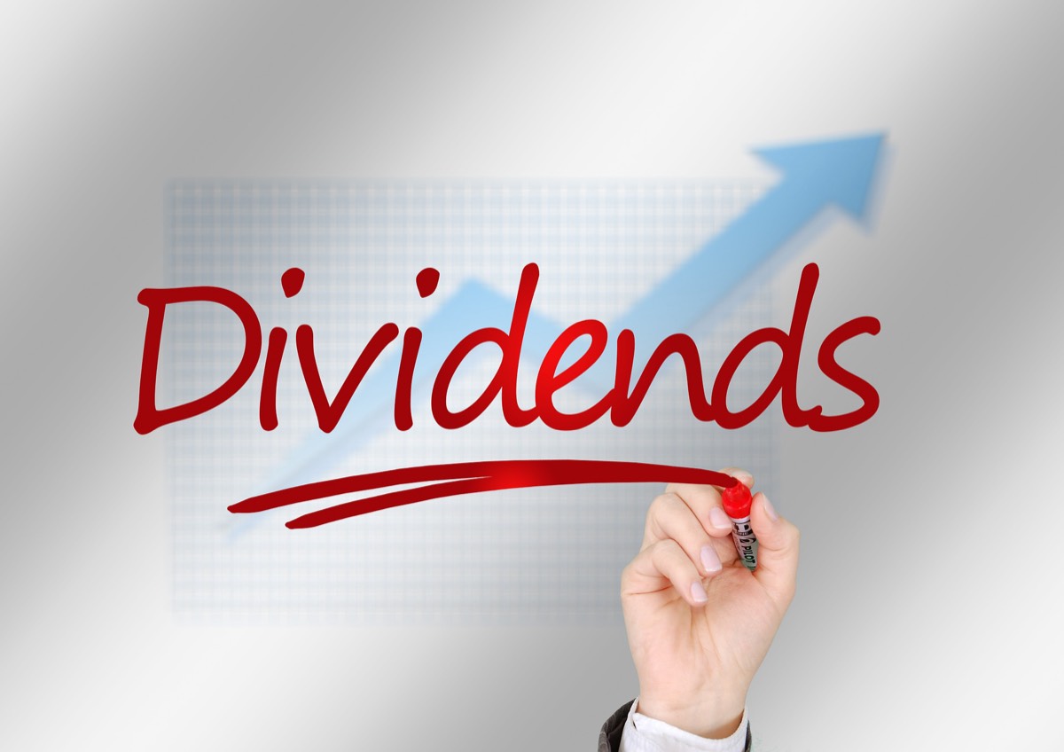 Misez sur les valeurs de rendement avec un tracker