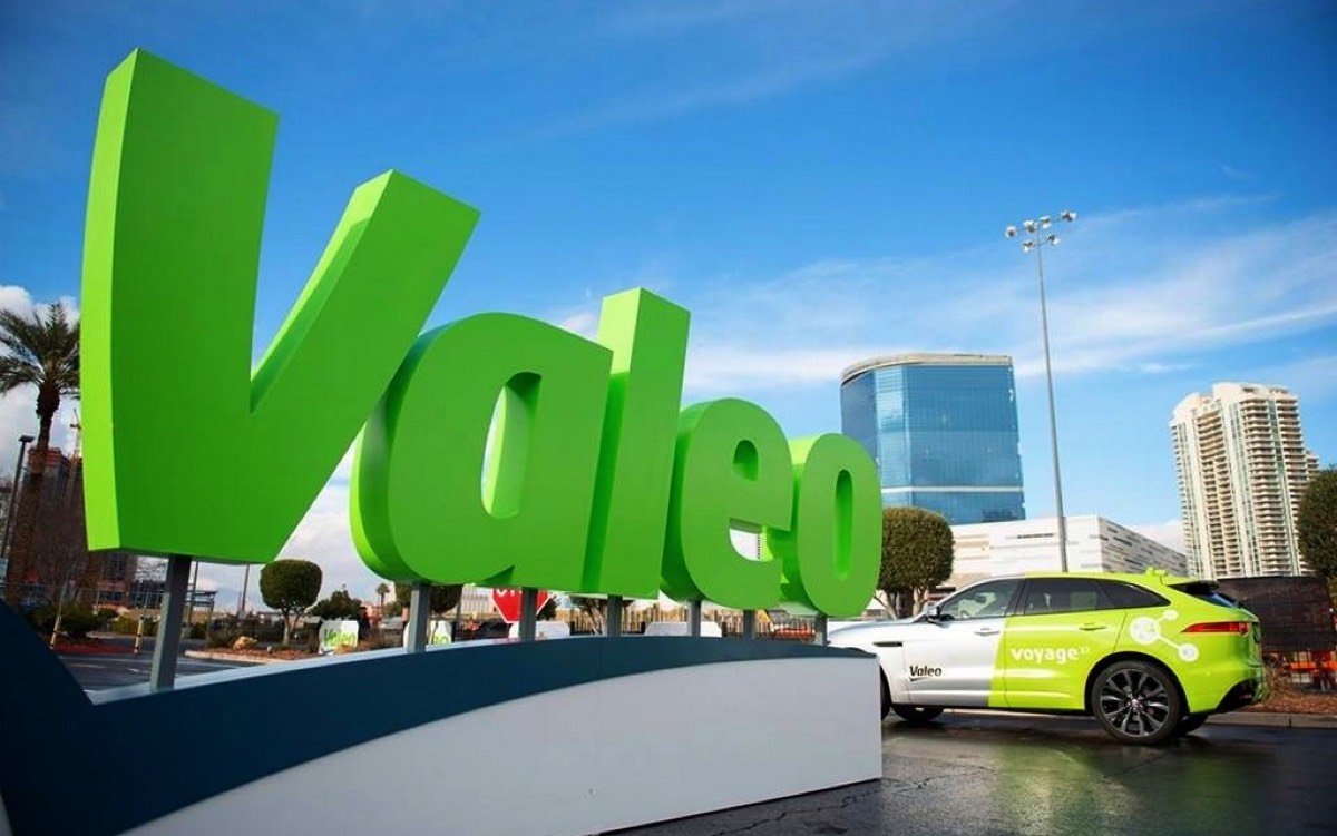 Face à la crise auto, Valeo tient ses promesses et valide son plan Elevate